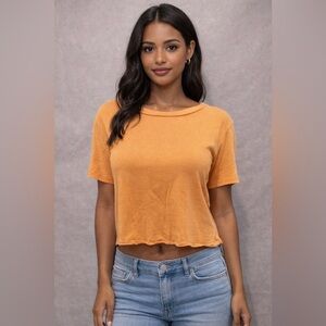 Forever 21 Cropped Tshirt